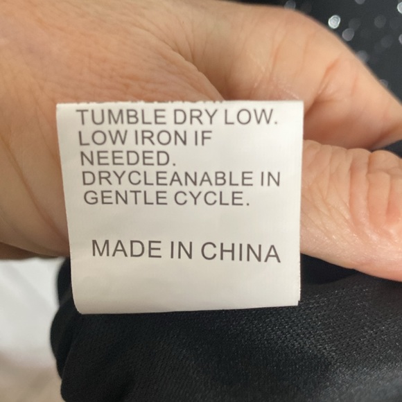 Black dress - Picture 5 of 6